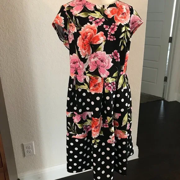 SHELBY & PALMER Floral Dress - 16